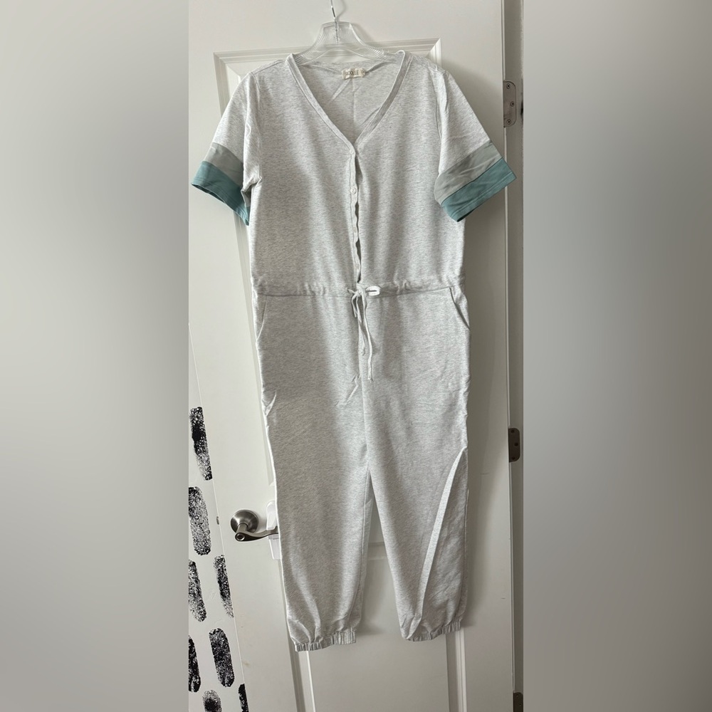 Roolee women’s gray knit jumpsuit. Soft and stretchy. Size L. Like new!